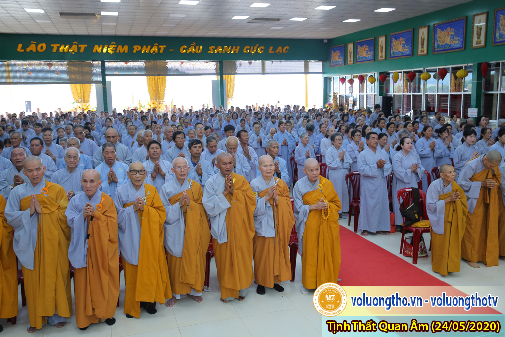 hinh-anh-cong-tu-chu-nhat-ngay-24-05-2020-chua-quan-the-am-duc-trong-lam-dong-3.jpg