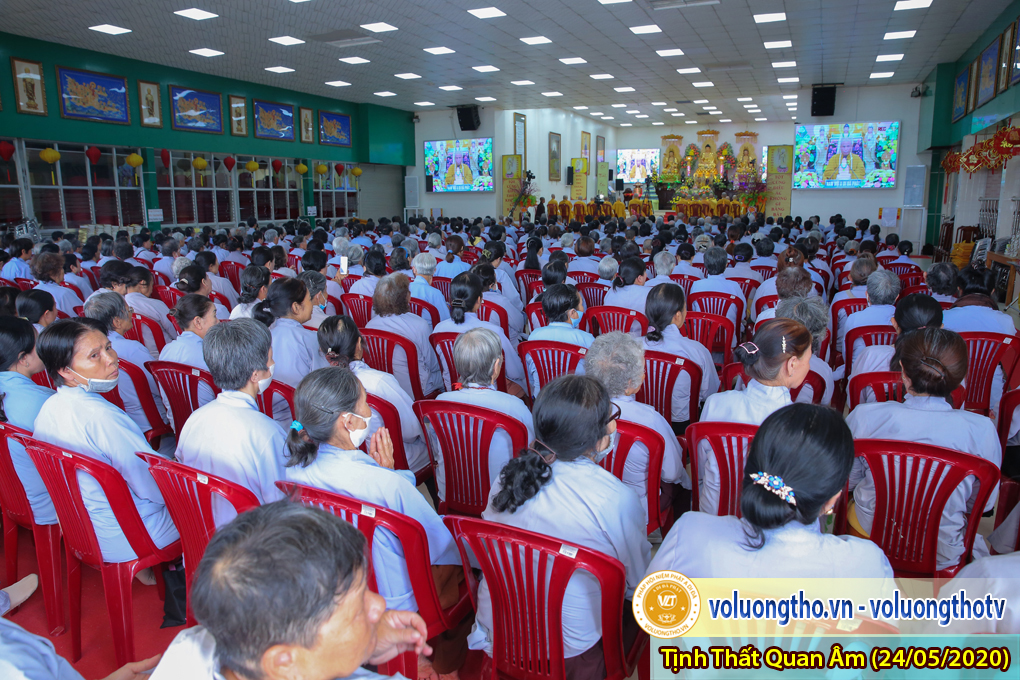 hinh-anh-cong-tu-chu-nhat-ngay-24-05-2020-chua-quan-the-am-duc-trong-lam-dong-8.jpg