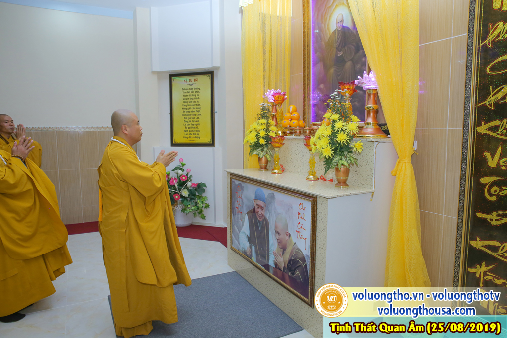 hinh-anh-cong-tu-chu-nhat-ngay-25-08-2019-chua-quan-the-am-duc-trong-lam-dong-12.jpg