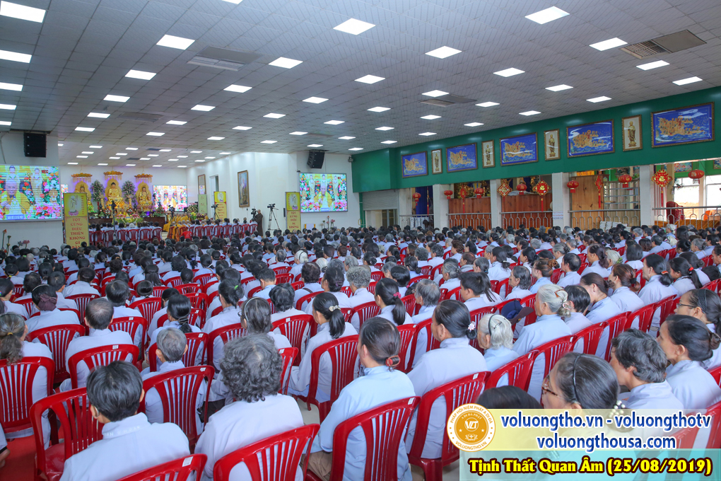 hinh-anh-cong-tu-chu-nhat-ngay-25-08-2019-chua-quan-the-am-duc-trong-lam-dong-26.jpg