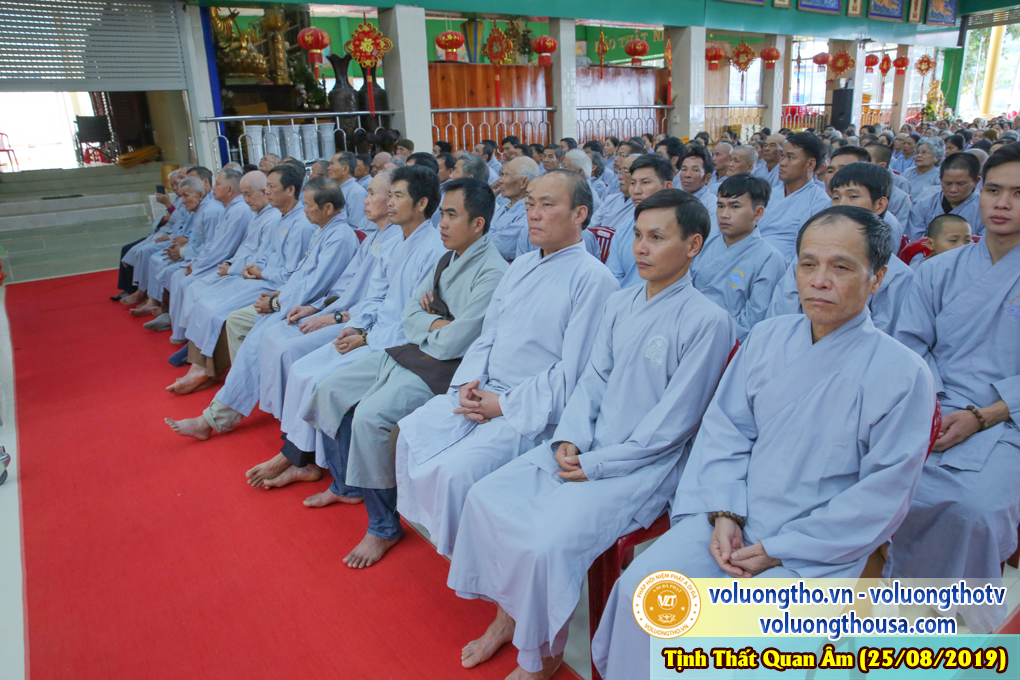 hinh-anh-cong-tu-chu-nhat-ngay-25-08-2019-chua-quan-the-am-duc-trong-lam-dong-28.jpg