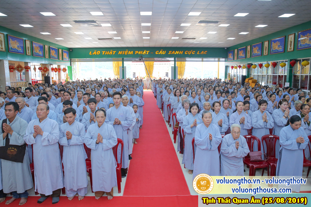 hinh-anh-cong-tu-chu-nhat-ngay-25-08-2019-chua-quan-the-am-duc-trong-lam-dong-3.jpg