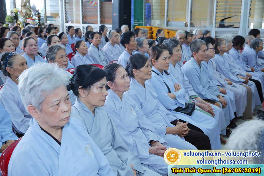 hinh-anh-cong-tu-chu-nhat-ngay-26-05-2019-chua-quan-the-am-duc-trong-lam-dong-11.jpg
