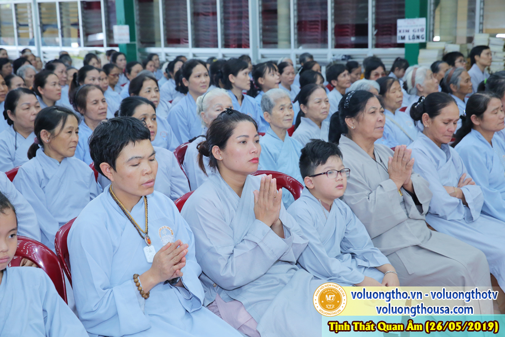 hinh-anh-cong-tu-chu-nhat-ngay-26-05-2019-chua-quan-the-am-duc-trong-lam-dong-13.jpg
