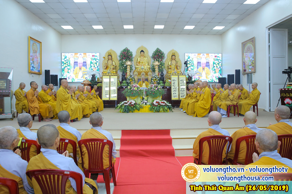 hinh-anh-cong-tu-chu-nhat-ngay-26-05-2019-chua-quan-the-am-duc-trong-lam-dong-3.jpg