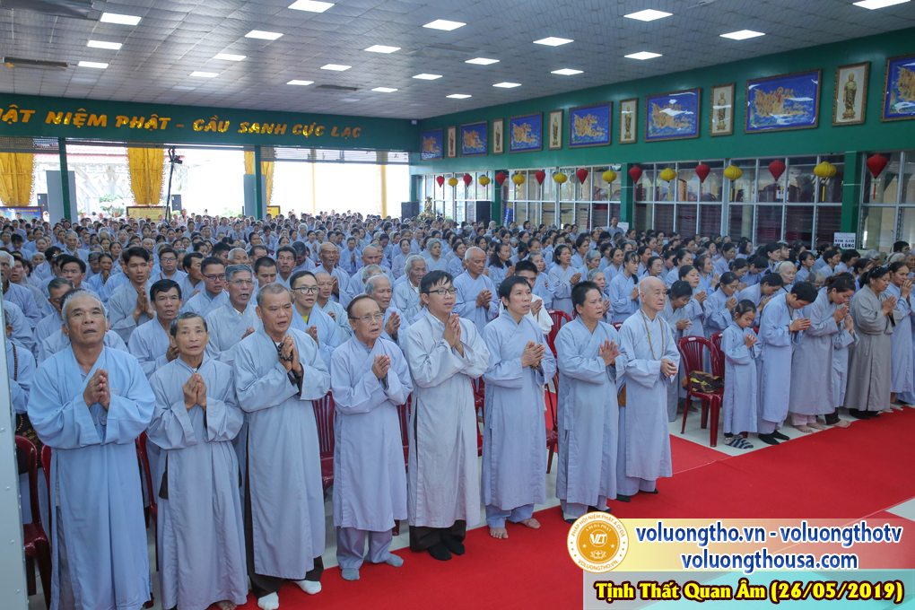 hinh-anh-cong-tu-chu-nhat-ngay-26-05-2019-chua-quan-the-am-duc-trong-lam-dong-30.jpg
