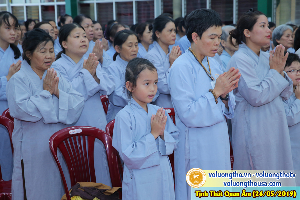 hinh-anh-cong-tu-chu-nhat-ngay-26-05-2019-chua-quan-the-am-duc-trong-lam-dong-31.jpg