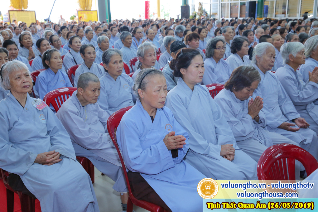 hinh-anh-cong-tu-chu-nhat-ngay-26-05-2019-chua-quan-the-am-duc-trong-lam-dong-7.jpg