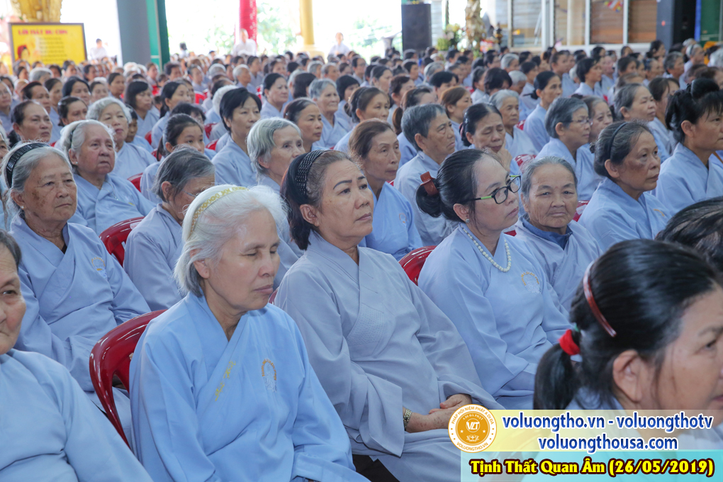 hinh-anh-cong-tu-chu-nhat-ngay-26-05-2019-chua-quan-the-am-duc-trong-lam-dong-8.jpg