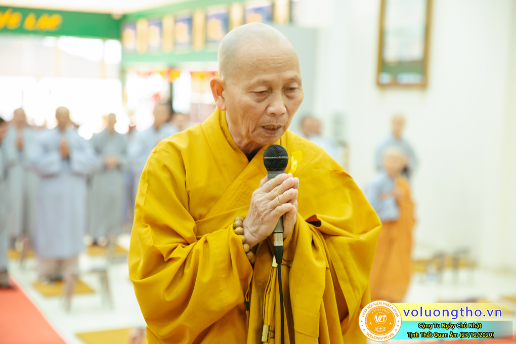 hinh-anh-cong-tu-chu-nhat-ngay-27-12-2020-chua-quan-the-am-duc-trong-lam-dong-1.jpg