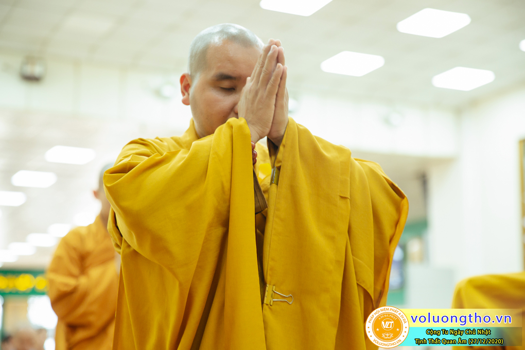 hinh-anh-cong-tu-chu-nhat-ngay-27-12-2020-chua-quan-the-am-duc-trong-lam-dong-21.jpg