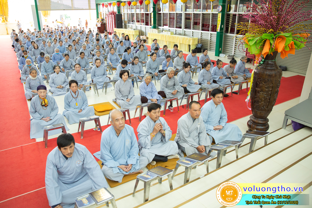 hinh-anh-cong-tu-chu-nhat-ngay-27-12-2020-chua-quan-the-am-duc-trong-lam-dong-23.jpg