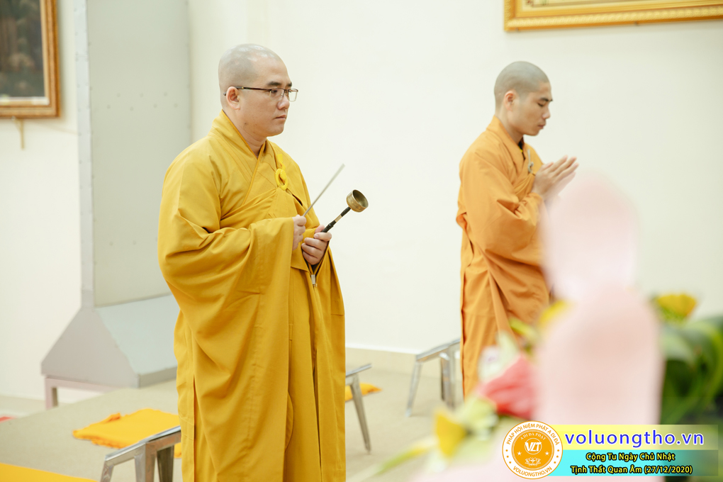 hinh-anh-cong-tu-chu-nhat-ngay-27-12-2020-chua-quan-the-am-duc-trong-lam-dong-3.jpg