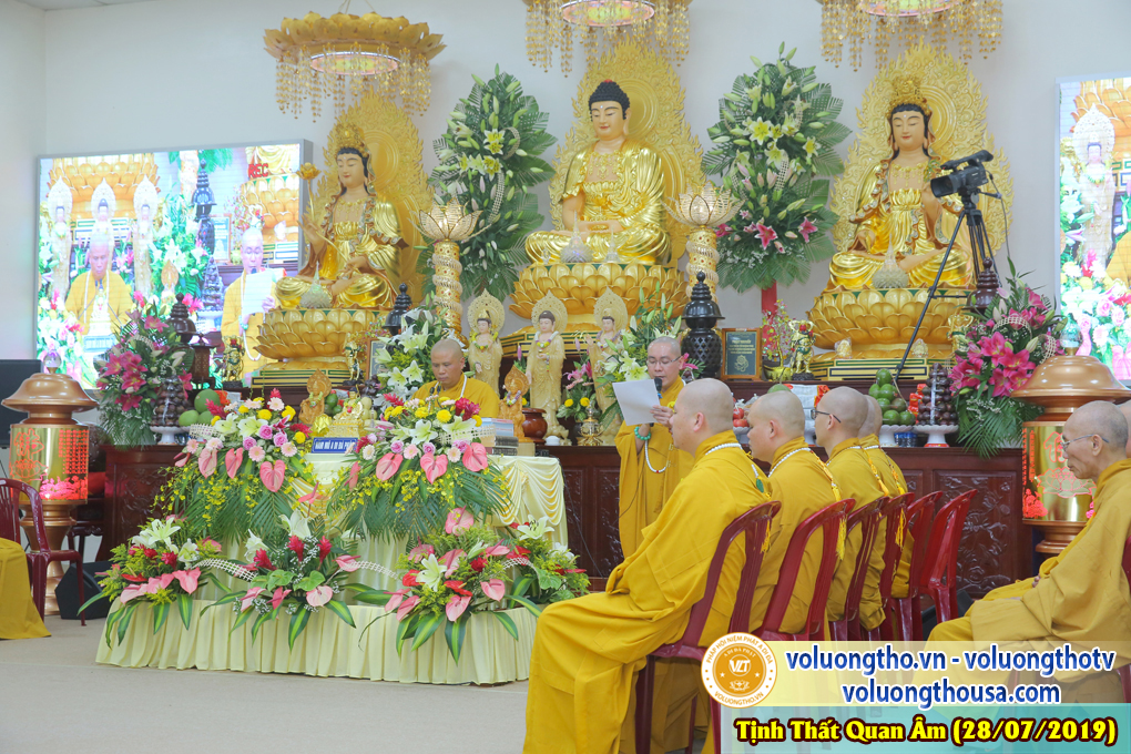 hinh-anh-cong-tu-chu-nhat-ngay-28-07-2019-chua-quan-the-am-duc-trong-lam-dong-16.jpg
