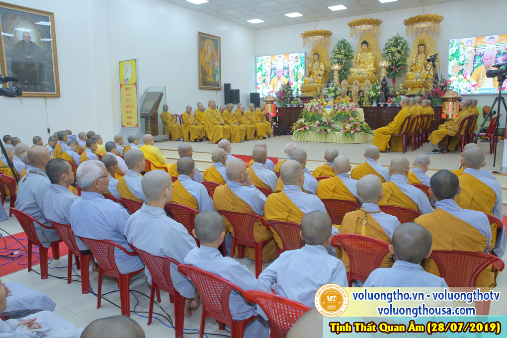 hinh-anh-cong-tu-chu-nhat-ngay-28-07-2019-chua-quan-the-am-duc-trong-lam-dong-5.jpg