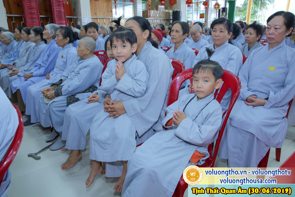 hinh-anh-cong-tu-chu-nhat-ngay-30-06-2019-chua-quan-the-am-duc-trong-lam-dong-11.jpg