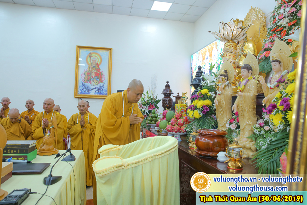 hinh-anh-cong-tu-chu-nhat-ngay-30-06-2019-chua-quan-the-am-duc-trong-lam-dong-30.jpg