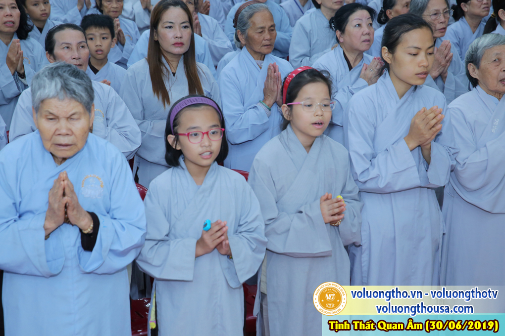 hinh-anh-cong-tu-chu-nhat-ngay-30-06-2019-chua-quan-the-am-duc-trong-lam-dong-4.jpg