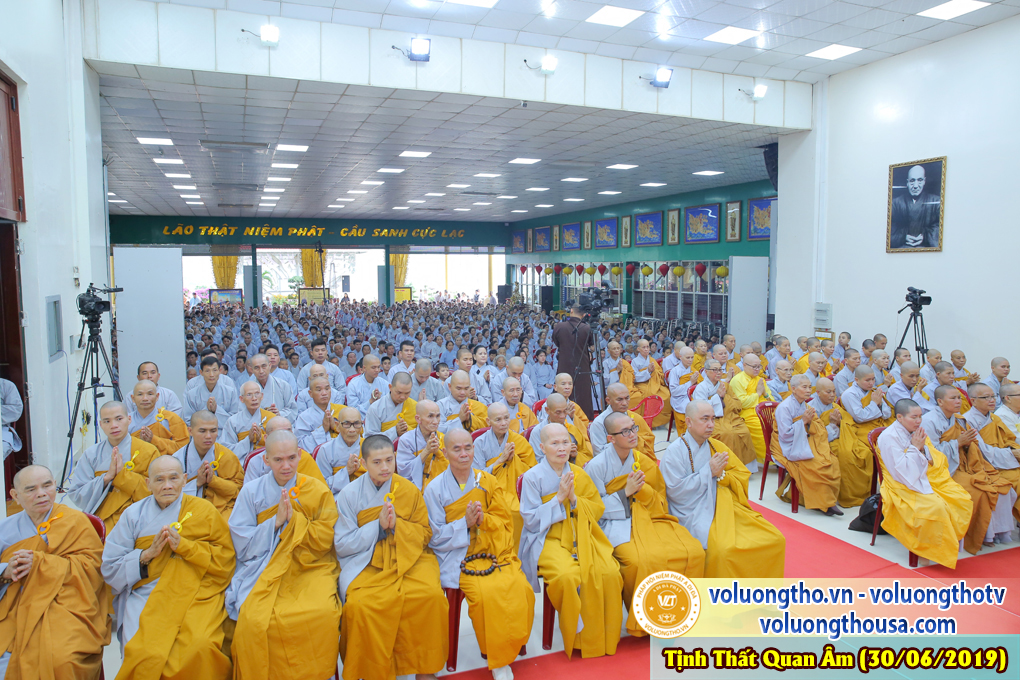 hinh-anh-cong-tu-chu-nhat-ngay-30-06-2019-chua-quan-the-am-duc-trong-lam-dong-8.jpg