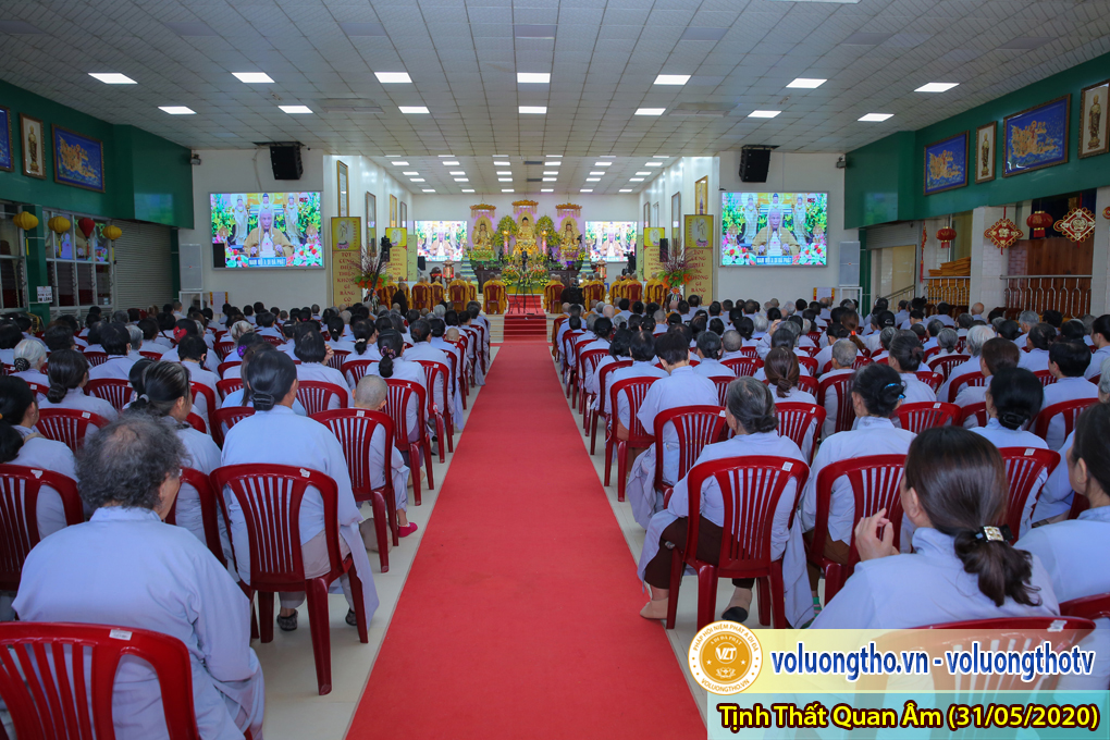 hinh-anh-cong-tu-chu-nhat-ngay-31-05-2020-chua-quan-the-am-duc-trong-lam-dong-14.jpg