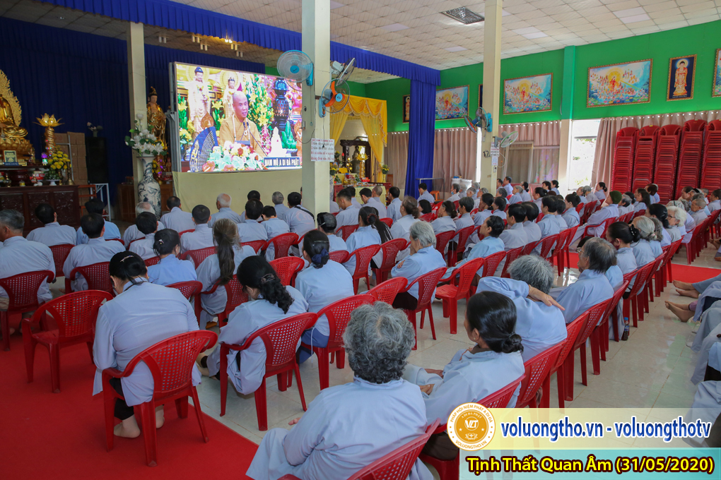 hinh-anh-cong-tu-chu-nhat-ngay-31-05-2020-chua-quan-the-am-duc-trong-lam-dong-17.jpg
