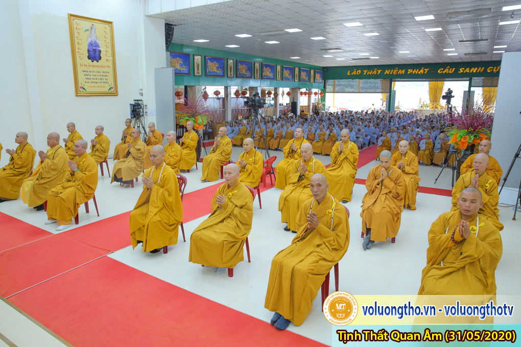 hinh-anh-cong-tu-chu-nhat-ngay-31-05-2020-chua-quan-the-am-duc-trong-lam-dong-9.jpg