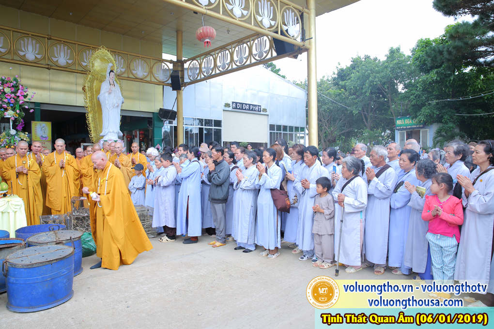 hinh-anh-cong-tu-dau-nam-ngay-06-01-2019-chua-quan-the-am-duc-trong-lam-dong-22.jpg