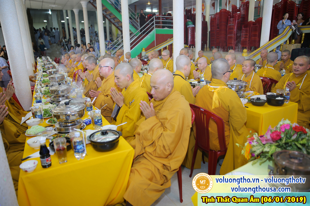 hinh-anh-cong-tu-dau-nam-ngay-06-01-2019-chua-quan-the-am-duc-trong-lam-dong-32.jpg