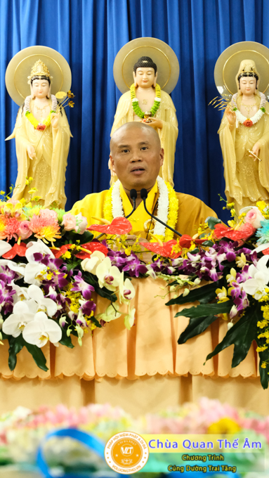 hinh-anh-cung-duong-trai-tang-ngay-1-5-2022-chua-quan-the-am-duc-trong-lam-dong-65.jpg