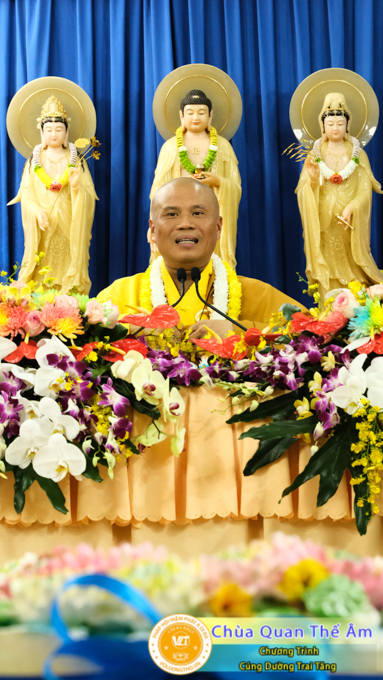 hinh-anh-cung-duong-trai-tang-ngay-1-5-2022-chua-quan-the-am-duc-trong-lam-dong-66.jpg