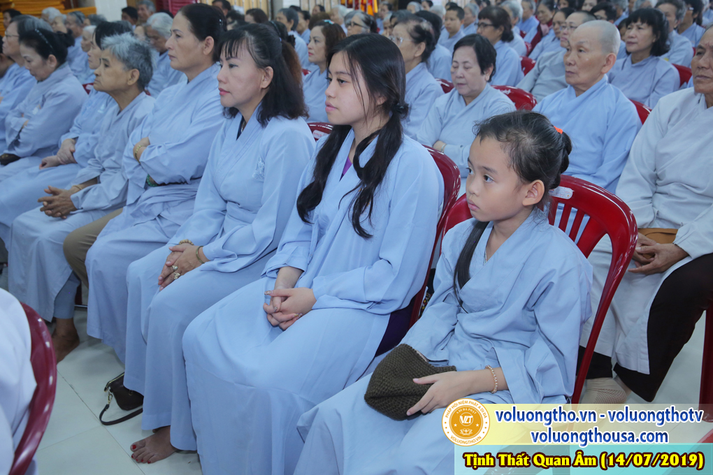 hinh-anh-cung-duong-trai-tang-ngay-14-07-2019-chua-quan-the-am-duc-trong-lam-dong-10.jpg
