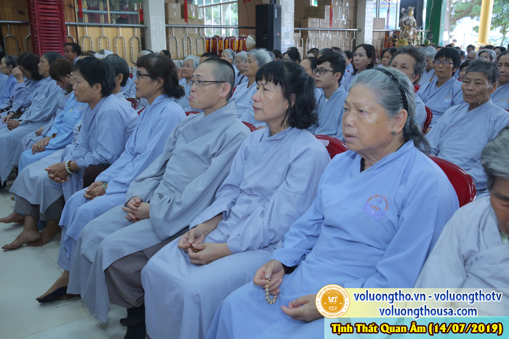 hinh-anh-cung-duong-trai-tang-ngay-14-07-2019-chua-quan-the-am-duc-trong-lam-dong-11.jpg