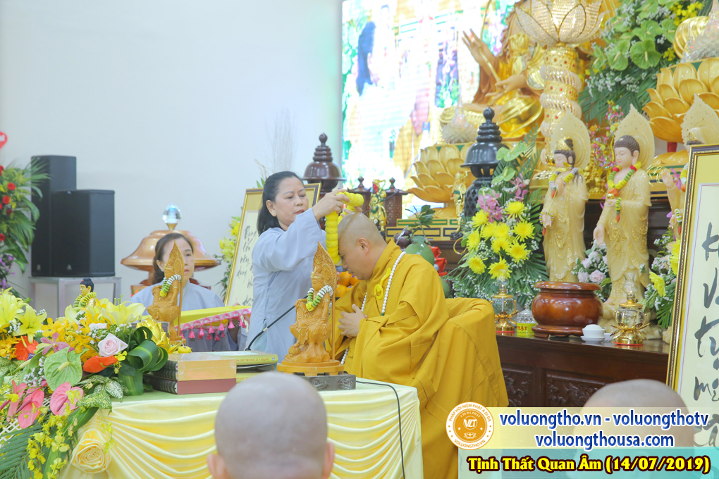 hinh-anh-cung-duong-trai-tang-ngay-14-07-2019-chua-quan-the-am-duc-trong-lam-dong-15.jpg