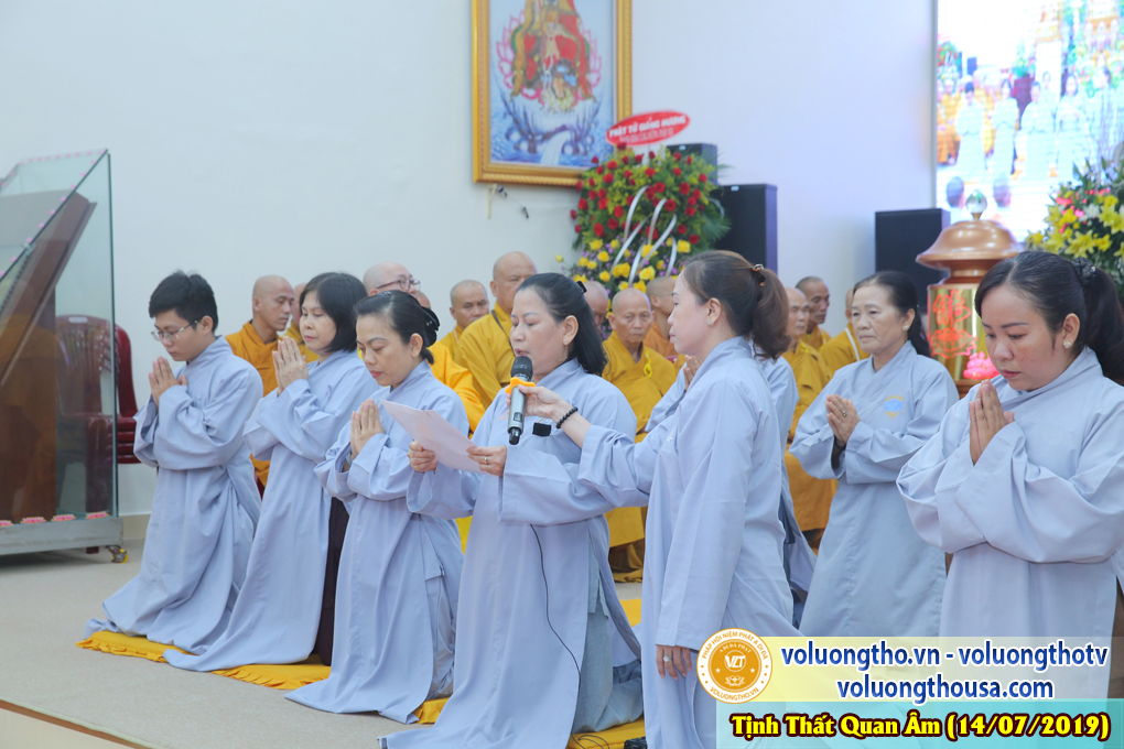 hinh-anh-cung-duong-trai-tang-ngay-14-07-2019-chua-quan-the-am-duc-trong-lam-dong-3.jpg