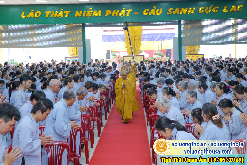 hinh-anh-cung-duong-trai-tang-ngay-19-05-2019-chua-quan-the-am-duc-trong-lam-dong-1.jpg