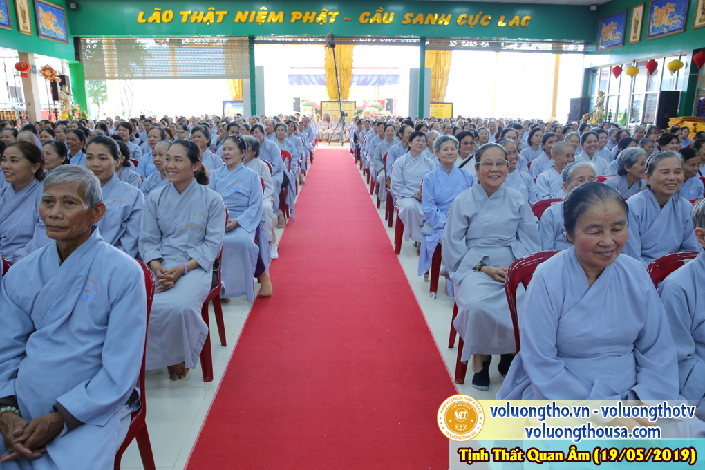 hinh-anh-cung-duong-trai-tang-ngay-19-05-2019-chua-quan-the-am-duc-trong-lam-dong-10.jpg