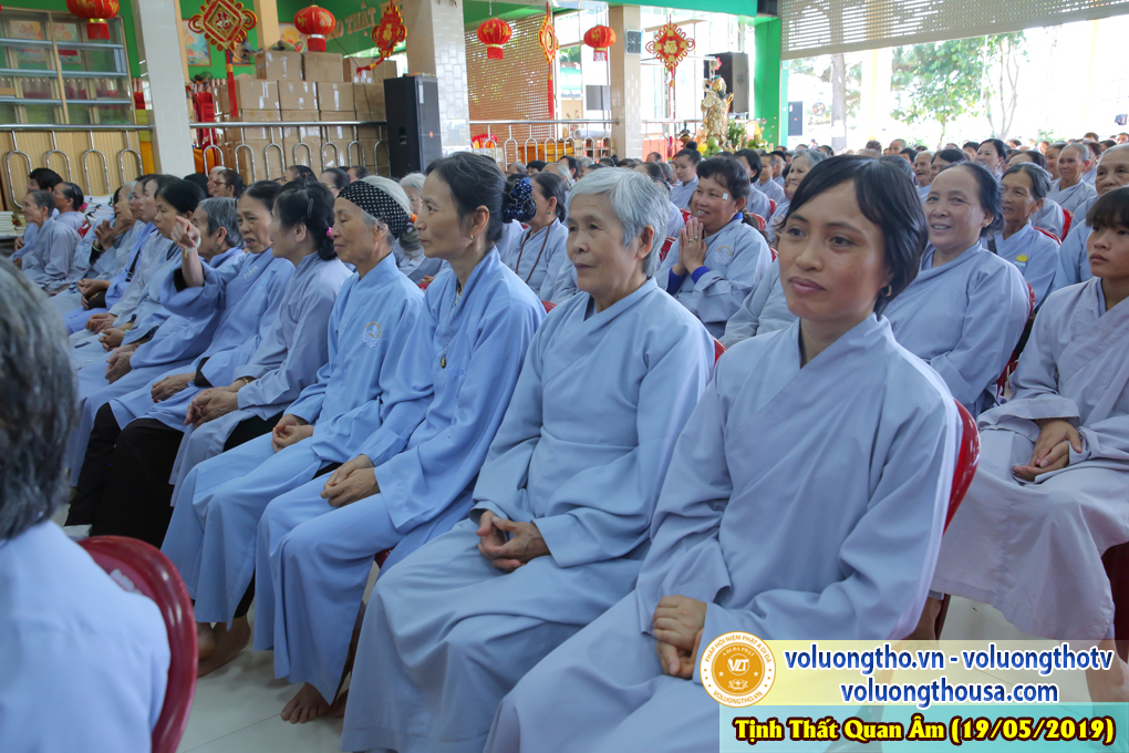 hinh-anh-cung-duong-trai-tang-ngay-19-05-2019-chua-quan-the-am-duc-trong-lam-dong-11.jpg