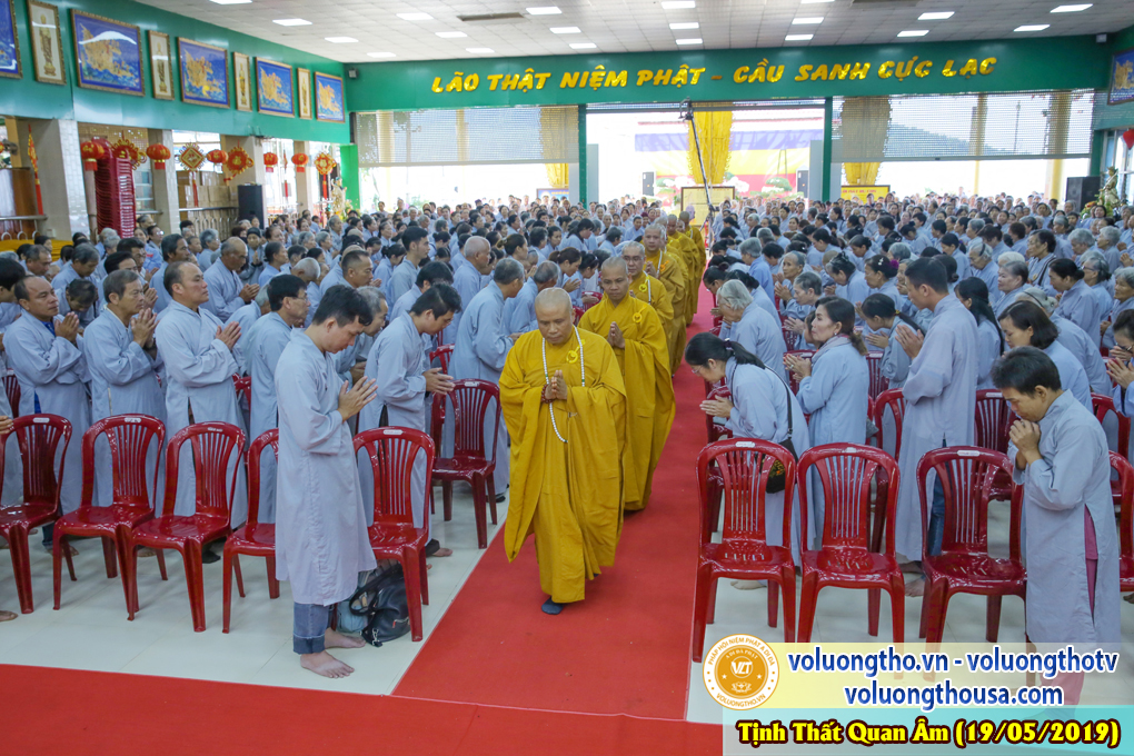 hinh-anh-cung-duong-trai-tang-ngay-19-05-2019-chua-quan-the-am-duc-trong-lam-dong-12.jpg
