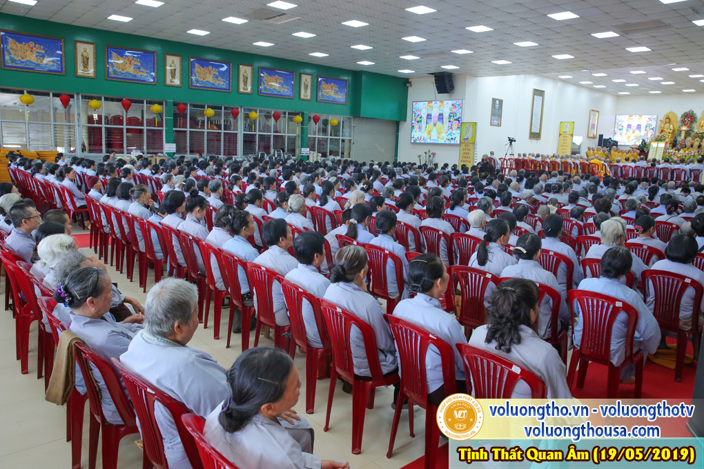 hinh-anh-cung-duong-trai-tang-ngay-19-05-2019-chua-quan-the-am-duc-trong-lam-dong-16.jpg