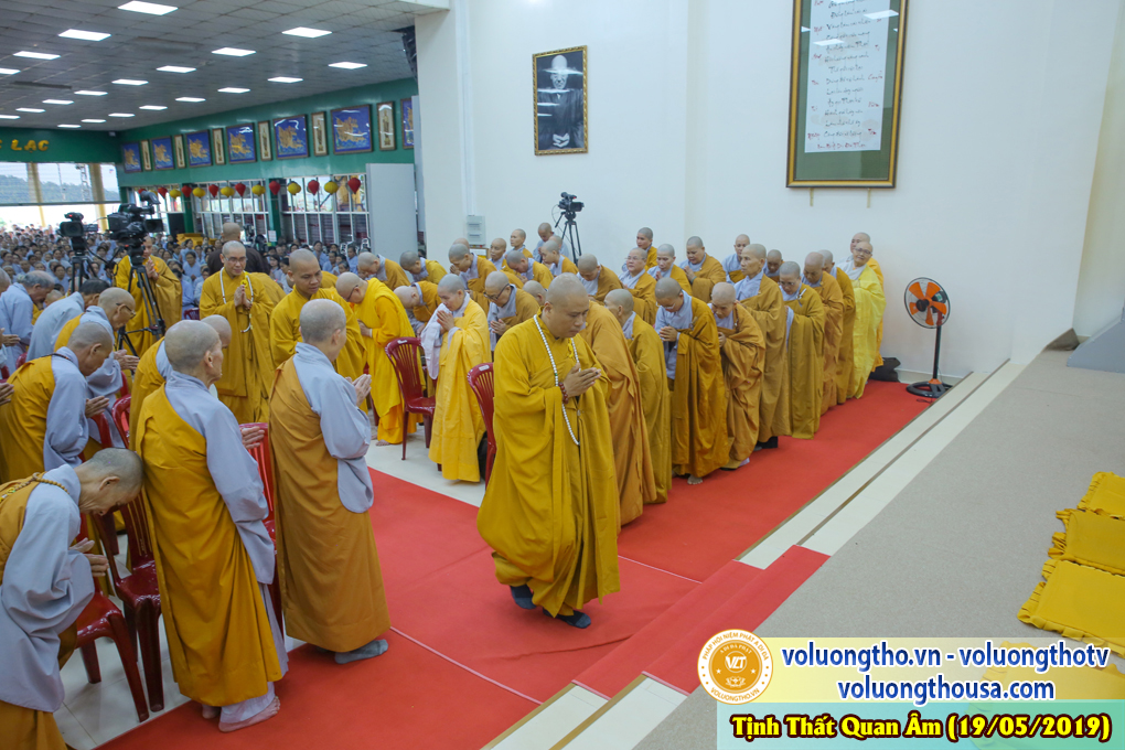 hinh-anh-cung-duong-trai-tang-ngay-19-05-2019-chua-quan-the-am-duc-trong-lam-dong-23.jpg