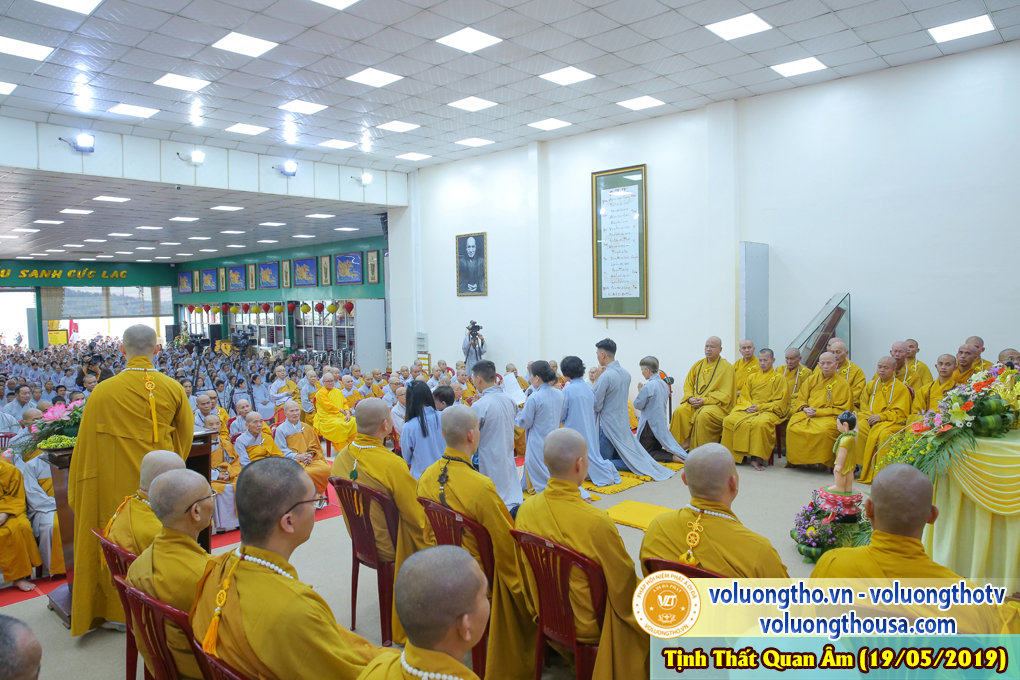 hinh-anh-cung-duong-trai-tang-ngay-19-05-2019-chua-quan-the-am-duc-trong-lam-dong-3.jpg