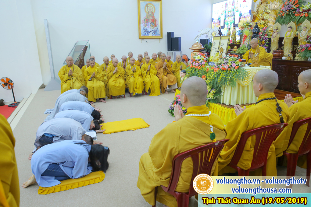 hinh-anh-cung-duong-trai-tang-ngay-19-05-2019-chua-quan-the-am-duc-trong-lam-dong-4.jpg