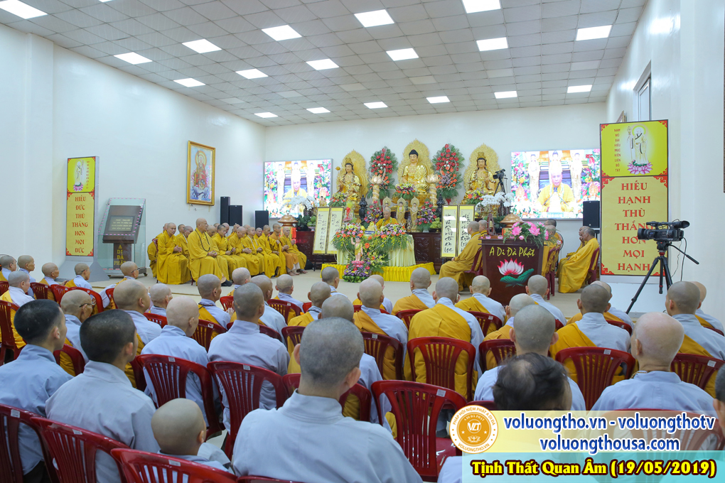 hinh-anh-cung-duong-trai-tang-ngay-19-05-2019-chua-quan-the-am-duc-trong-lam-dong-8.jpg