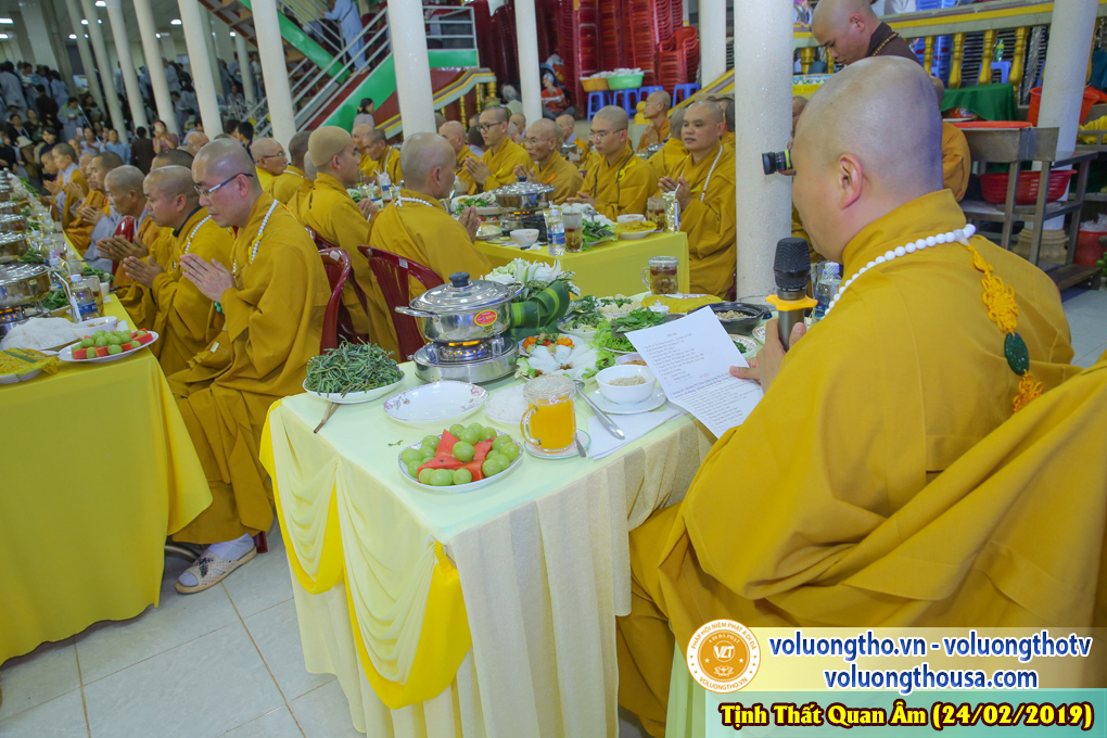 hinh-anh-cung-duong-trai-tang-ngay-24-02-2019-chua-quan-the-am-duc-trong-lam-dong-30.jpg