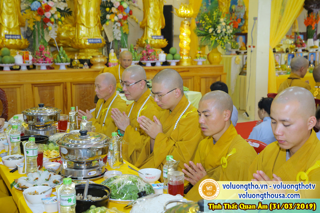 hinh-anh-cung-duong-trai-tang-ngay-31-03-2019-chua-quan-the-am-duc-trong-lam-dong-26.jpg