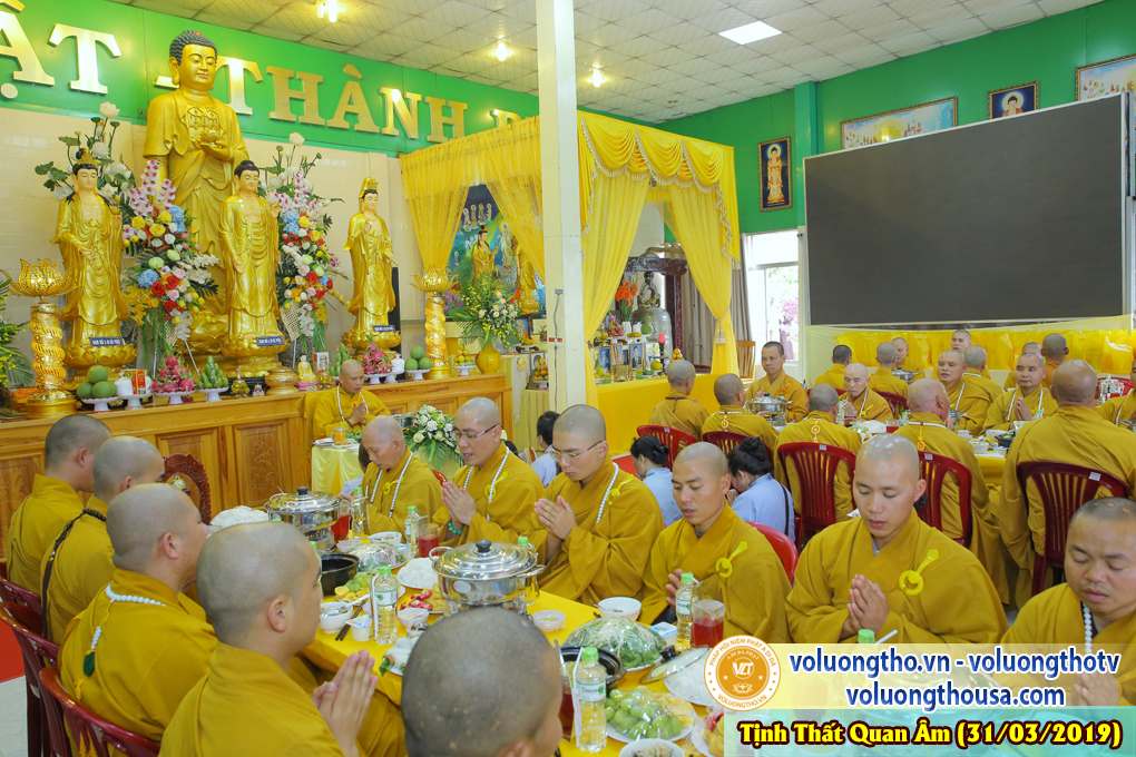 hinh-anh-cung-duong-trai-tang-ngay-31-03-2019-chua-quan-the-am-duc-trong-lam-dong-28.jpg