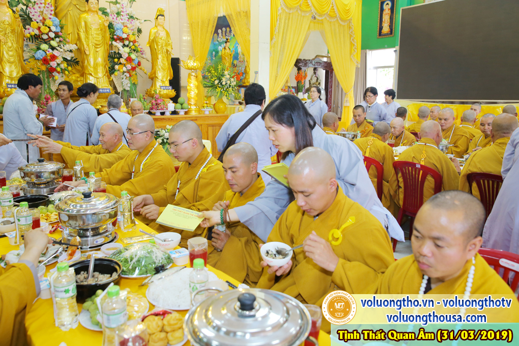 hinh-anh-cung-duong-trai-tang-ngay-31-03-2019-chua-quan-the-am-duc-trong-lam-dong-32.jpg
