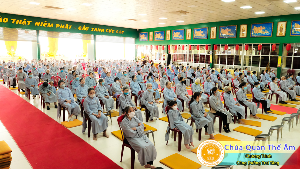 hinh-anh-cung-duong-trai-tang-ngay-8-5-2022-chua-quan-the-am-duc-trong-lam-dong-42.jpg