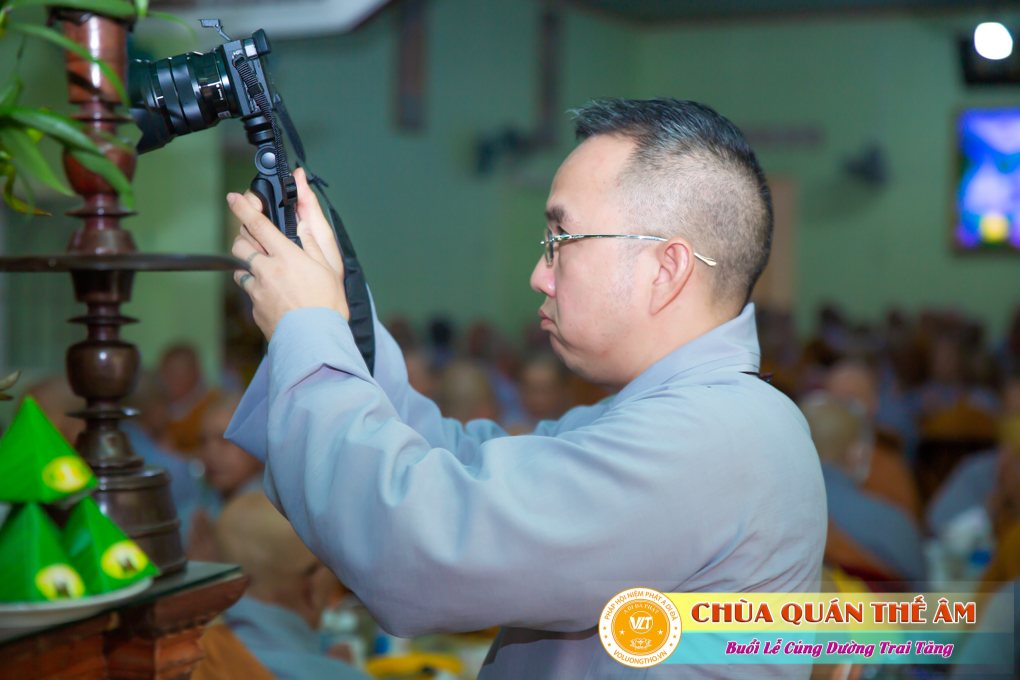 hinh-anh-cung-duong-trai-tang-tai-to-dinh-huong-nghiem-ngay-29-05-2022-chua-quan-the-am-duc-trong-lam-dong-39.jpg