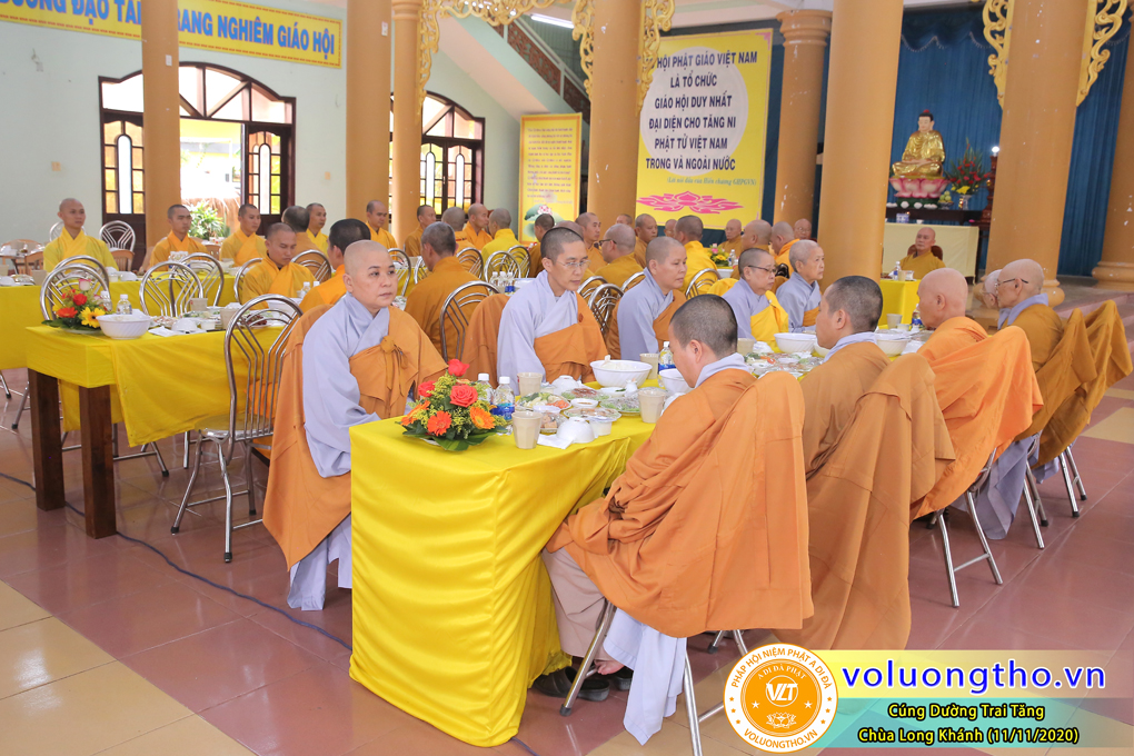 hinh-anh-cung-duong-trai-tang-tai-to-dinh-long-khanh-tp-quy-nhon-chua-tinh-hoi-ngay-11-11-2020-chua-quan-the-am-duc-trong-lam-dong-28.jpg